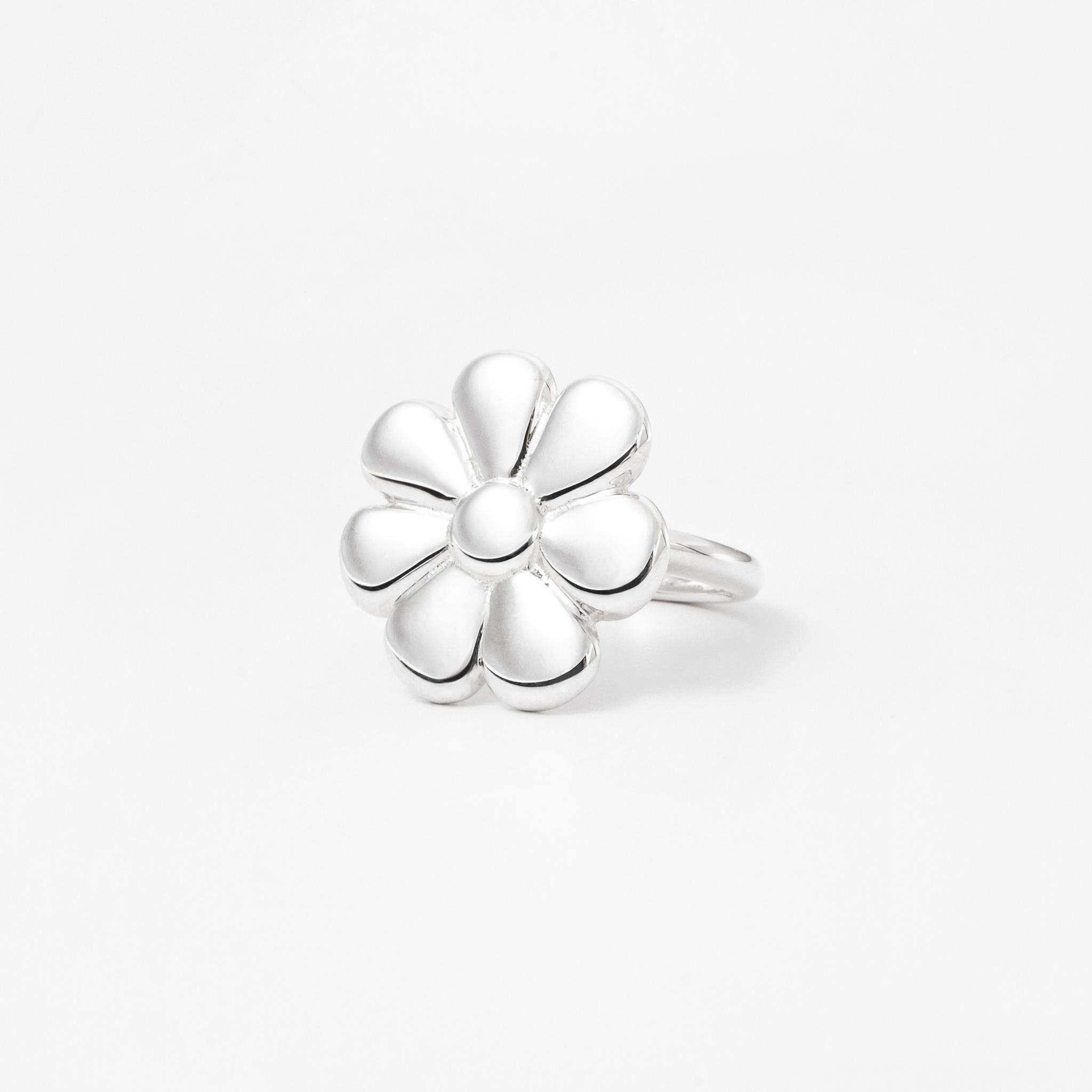 vintage flower ring